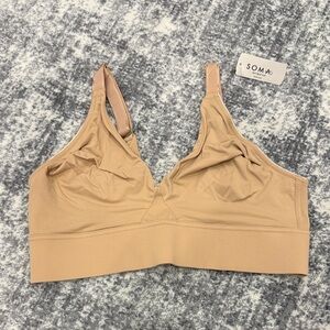 Soma EMBRACEABLE
Wireless Unlined Bra